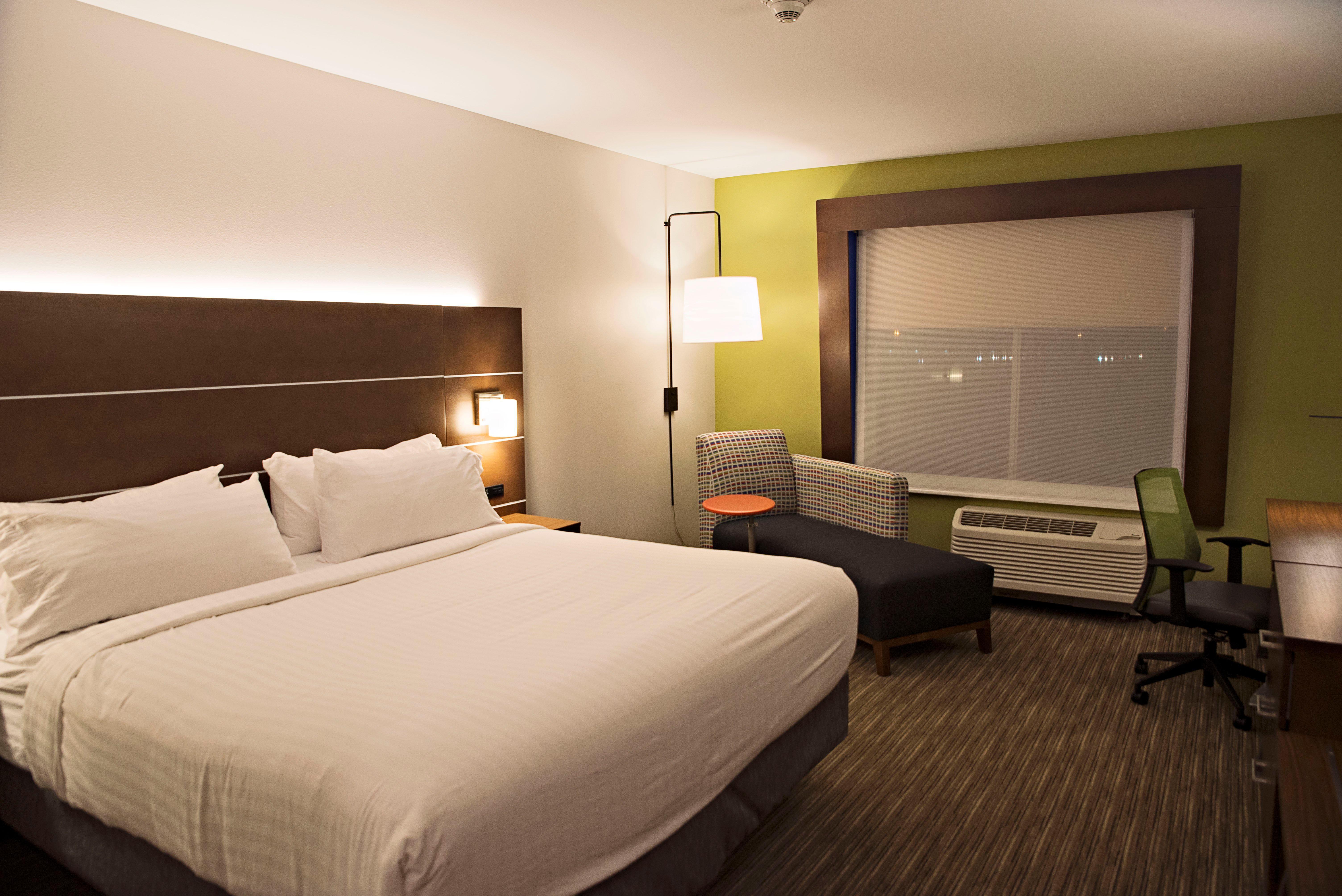 Holiday Inn Express & Suites - Rantoul By Ihg Экстерьер фото