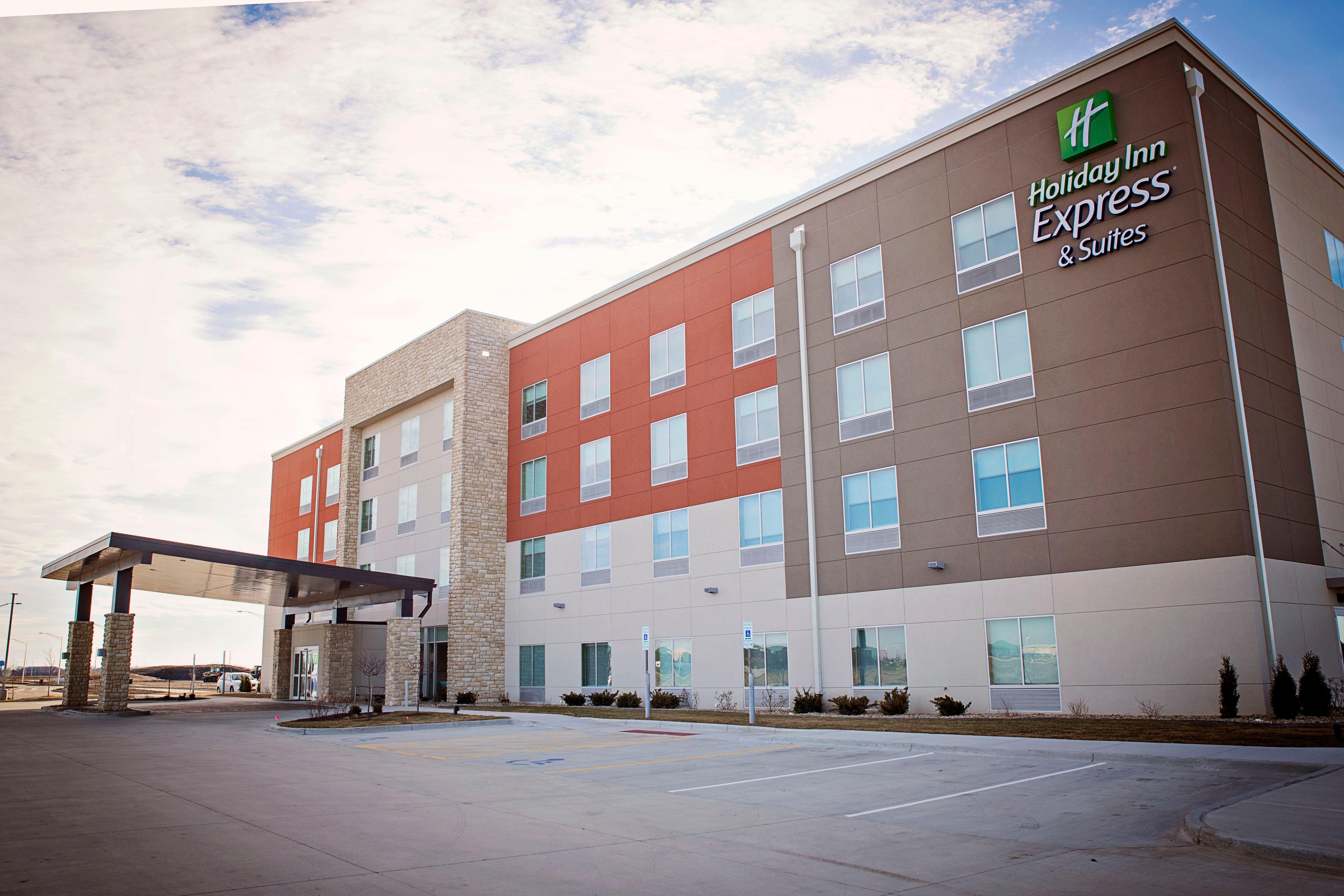 Holiday Inn Express & Suites - Rantoul By Ihg Экстерьер фото