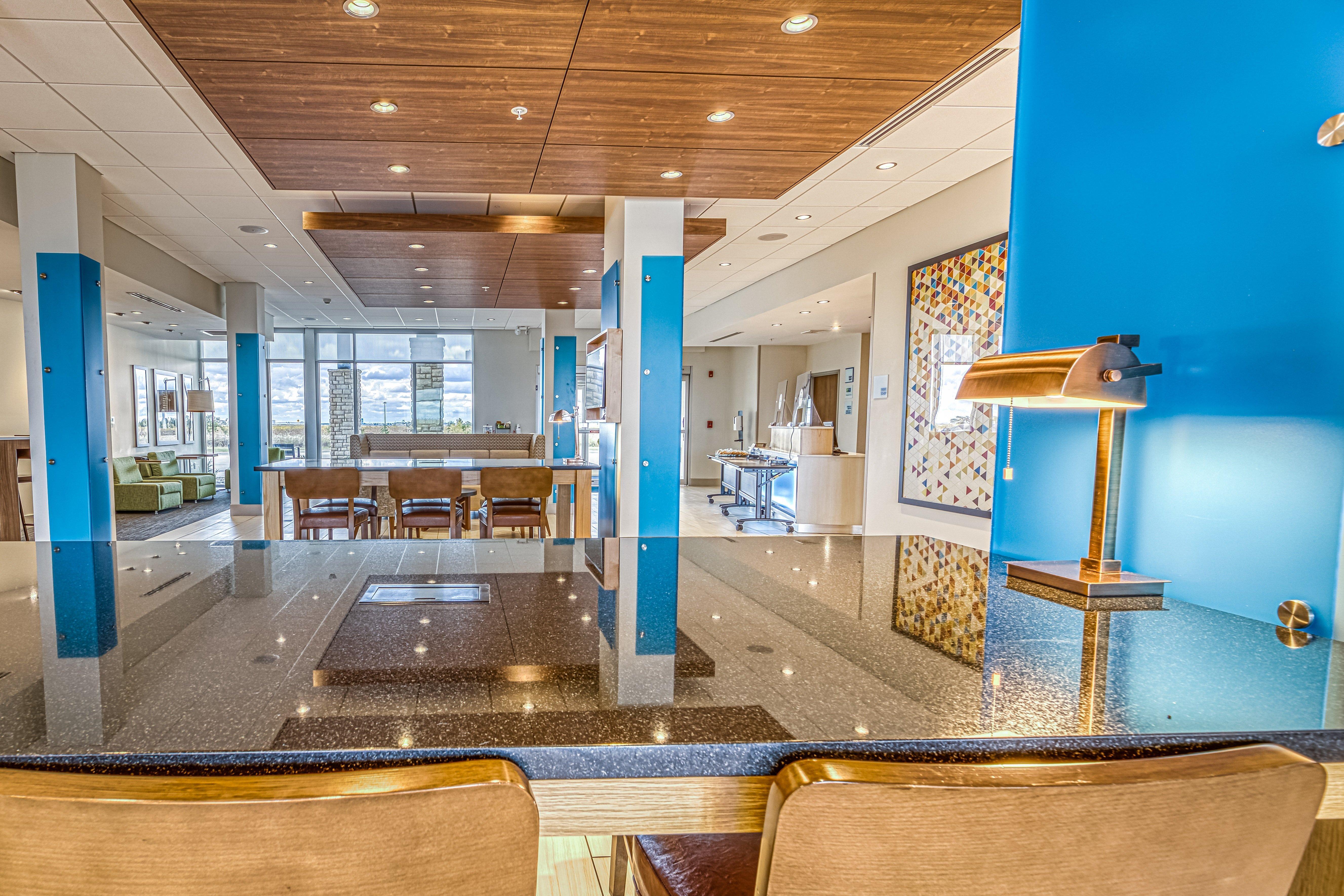 Holiday Inn Express & Suites - Rantoul By Ihg Экстерьер фото