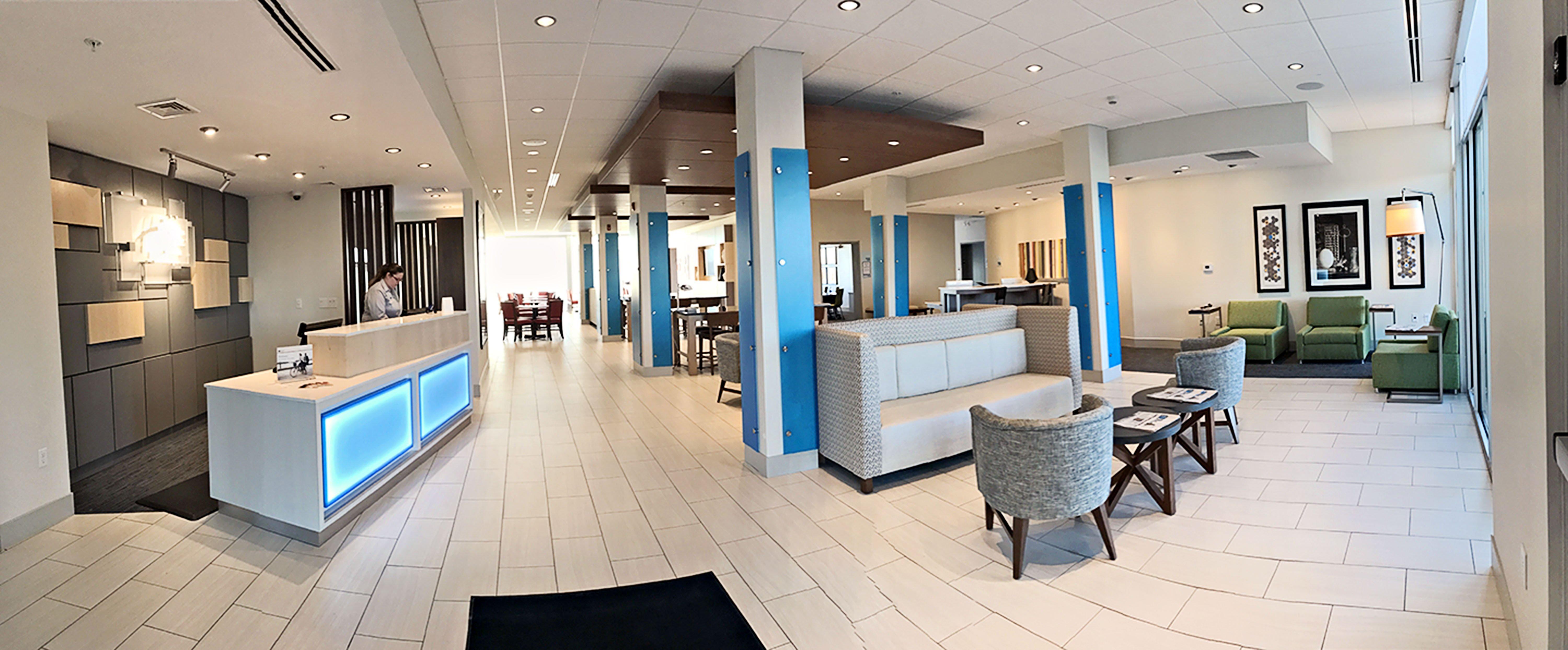 Holiday Inn Express & Suites - Rantoul By Ihg Экстерьер фото