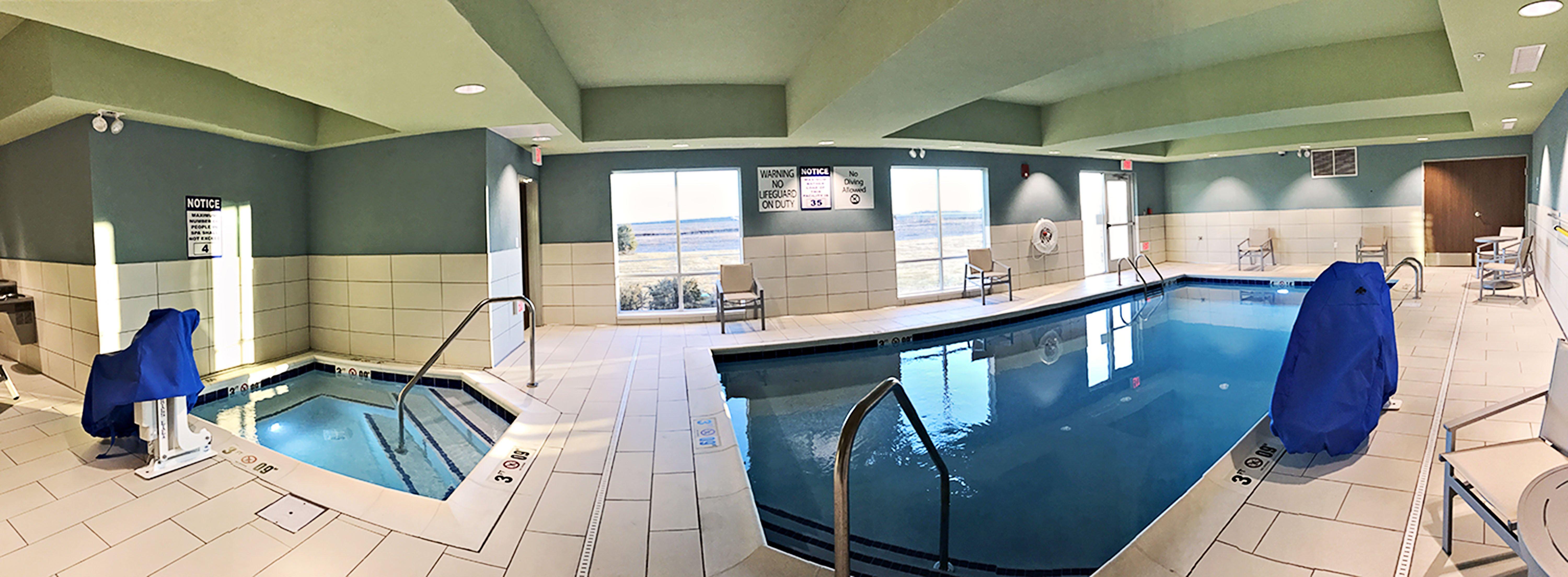 Holiday Inn Express & Suites - Rantoul By Ihg Экстерьер фото