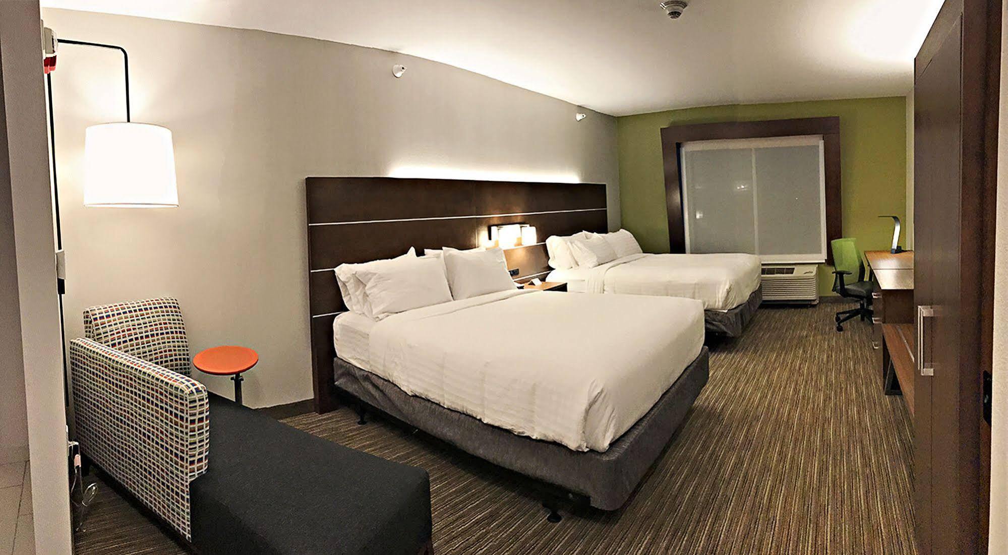 Holiday Inn Express & Suites - Rantoul By Ihg Экстерьер фото